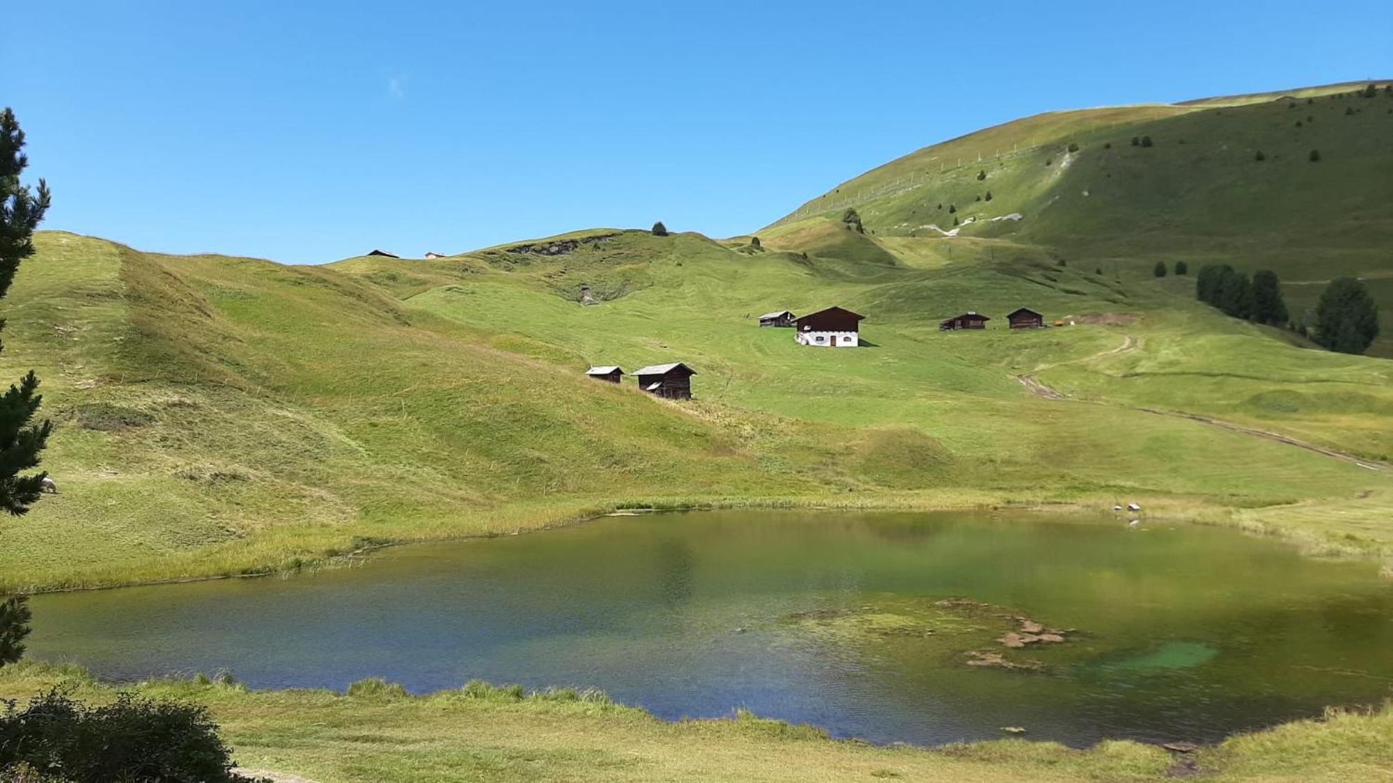 Garni Hotel Iris Wolkenstein in Gröden Exterior foto